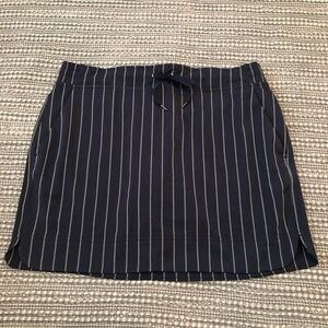 Athleta like new Navy Striped Women's Skort in size 14.